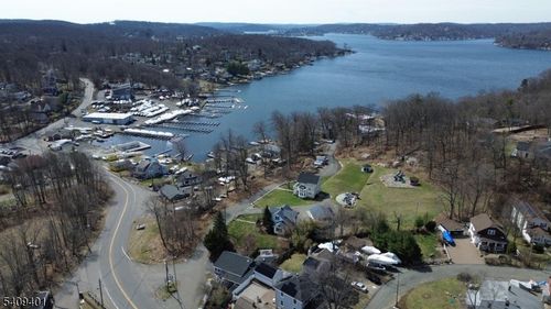 280 Espanong Rd, Lake Hopatcong, NJ, 07849-2161 | Card Image