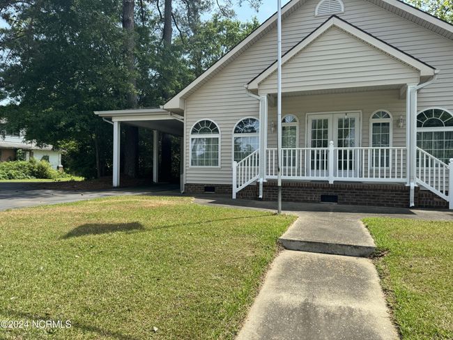 Exterior- Front | Image 4
