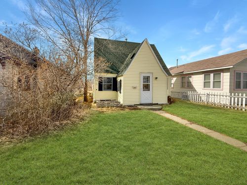 1517 Minnesota Ave Nw, Bemidji, MN, 56601-3842 | Card Image