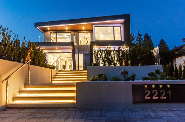 2221 Kings Avenue, House other with 6 bedrooms, 5 bathrooms and 4 parking in West Vancouver BC | Image 4