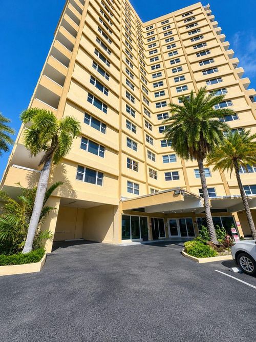 806-1200 Hibiscus Ave, Pompano Beach, FL, 33062-6537 | Card Image
