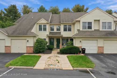 112 Lindfield Cir, Macungie, PA, 18062-1183 | Card Image