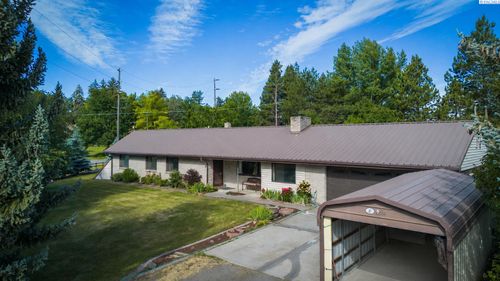 111 Harms Rd, Pullman, WA, 99163-8847 | Card Image
