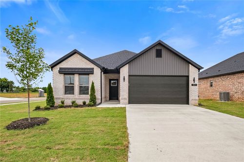 1301 Nw 15th Street, Highfill, AR, 72734 | Card Image