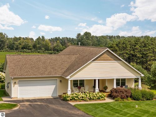 8371 E Boca Vista Trl, Traverse City, MI, 49684-7066 | Card Image