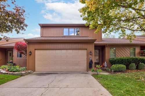 456 Groveland Dr, Frankenmuth, MI, 48734-2000 | Card Image