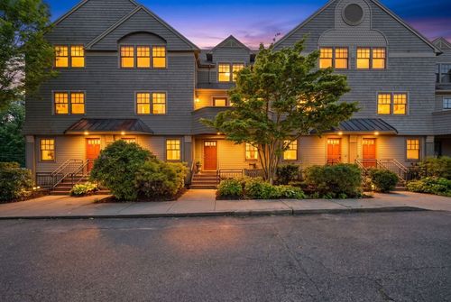 11-27 West St, Beverly, MA, 01915-2225 | Card Image