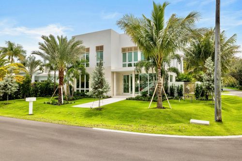 800 Bond Way, Delray Beach, FL, 33483-5823 | Card Image