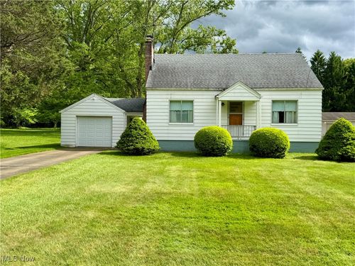 4182 Smith Stewart Rd, Vienna, OH, 44473-9611 | Card Image