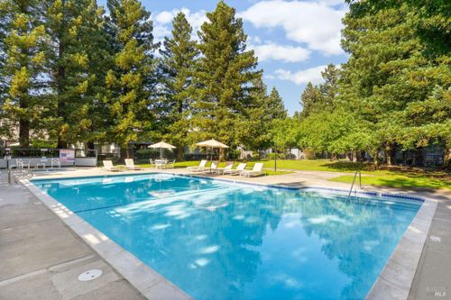79 Village Parkway, Napa, CA, 94558 | Card Image