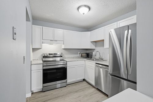 107-1871 Silver Bell Rd, Eagan, MN, 55122-1180 | Card Image