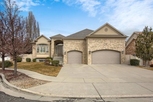 1653 E Crescent View Cir, Sandy, UT, 84092-5100 | Card Image