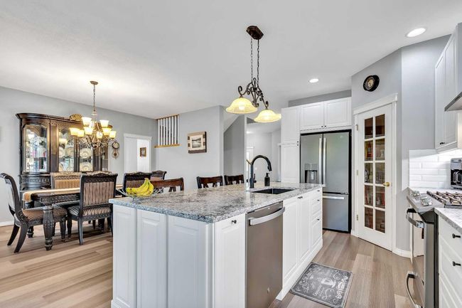 33 Barber Street Nw, House other with 4 bedrooms, 4 bathrooms and 4 parking in Langdon AB | Image 6