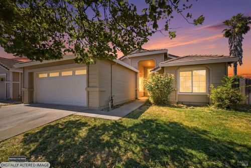 1690 Marenda Dr, Dixon, CA, 95620-4237 | Card Image
