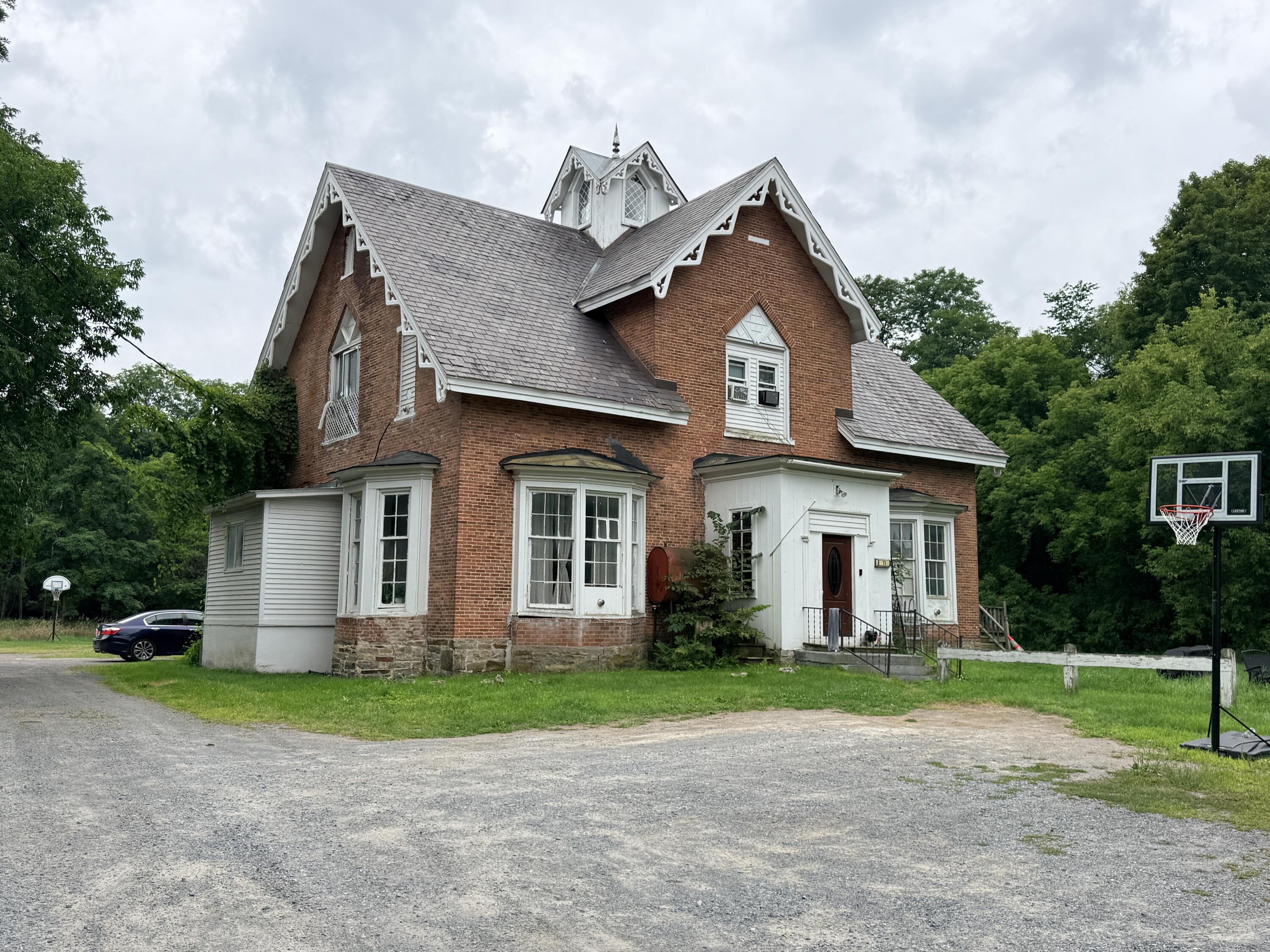 Residential Income in Keeseville
