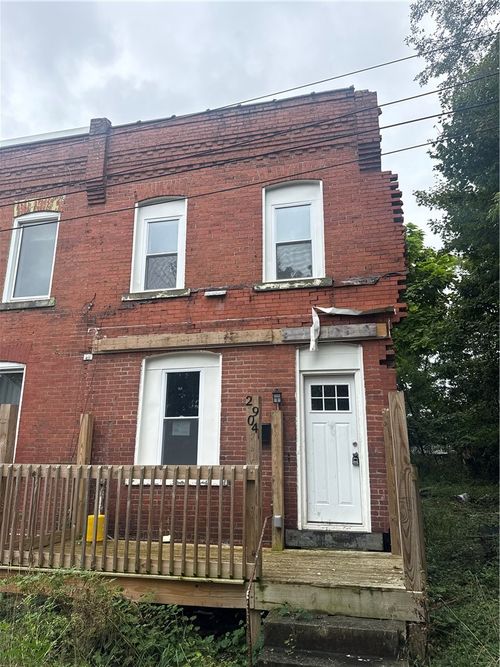 2904 White St, Pittsburgh, PA, 15219-3948 | Card Image