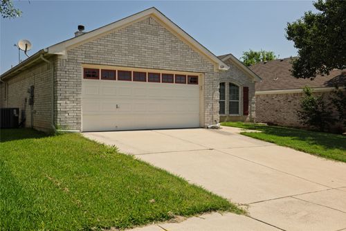 624 Bridle Trl, Saginaw, TX, 76179-0917 | Card Image