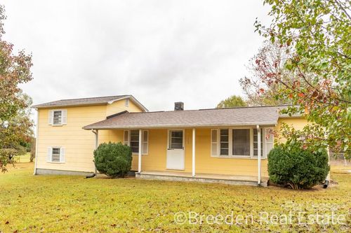 3559 Berry Rd, Connelly Springs, NC, 28612-7614 | Card Image