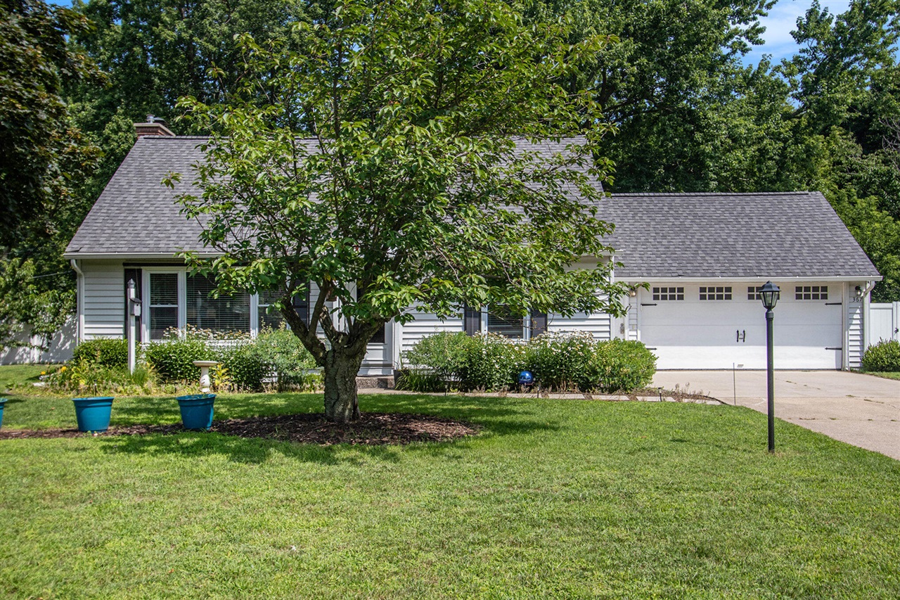 26th St, Holland, MI 49423