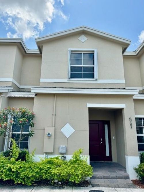 557-557 Ne 5th Ter, Florida City, FL, 33034-3294 | Card Image