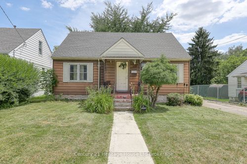 252 Fifth Ave, Woodstock, ON, N4S2G1 | Card Image