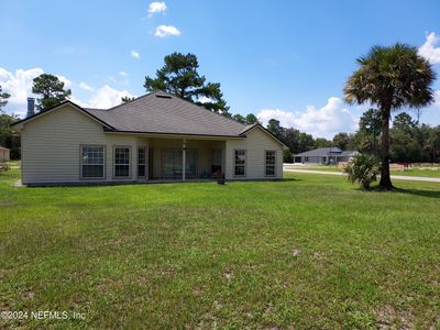 644 Live Oak Loop, House other with 3 bedrooms, 2 bathrooms and null parking in Crescent City FL | Image 3