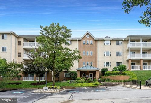 215m-215 Paoli Pointe Dr, PAOLI, PA, 19301-1379 | Card Image