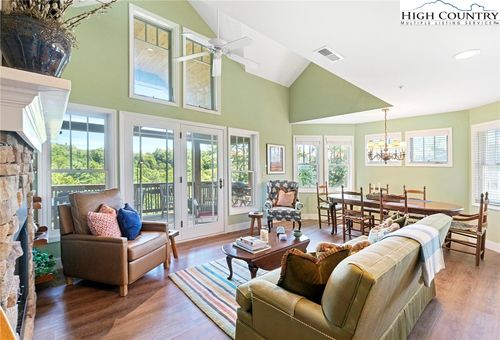 1632-544 Peaceful Haven Dr, Boone, NC, 28607-9652 | Card Image