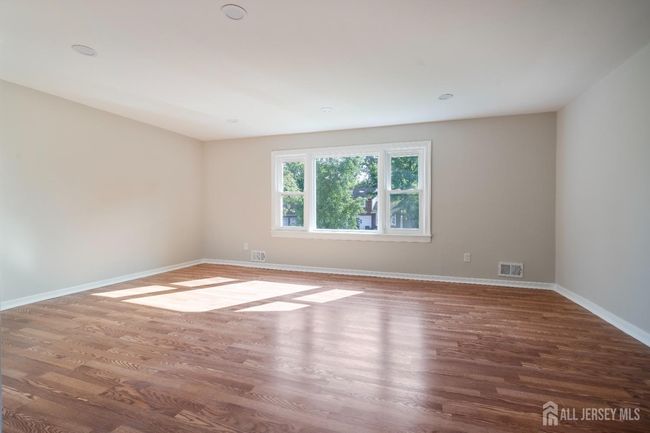 34 Hershey Rd, House other with 4 bedrooms, 3 bathrooms and null parking in East Brunswick NJ | Image 4