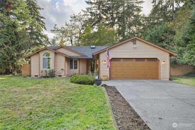 3920 Oxford Loop Se, House other with 3 bedrooms, 1 bathrooms and 2 parking in Lacey WA | Image 2