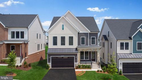 41883 Night Nurse Cir, BRAMBLETON, VA, 20148 | Card Image
