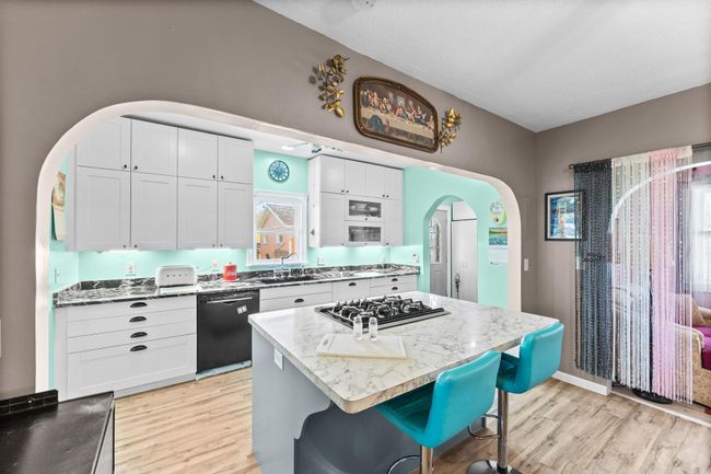 Kitchen | Image 6
