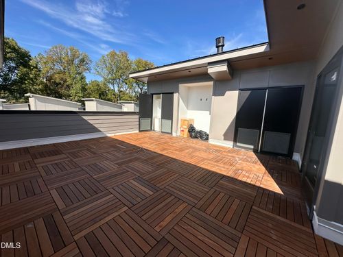 152112 Sunrise Ave, Raleigh, NC, 27608-2629 | Card Image