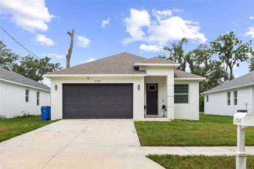 1747 S Oak St, SEFFNER, FL, 33584-5221 | Card Image