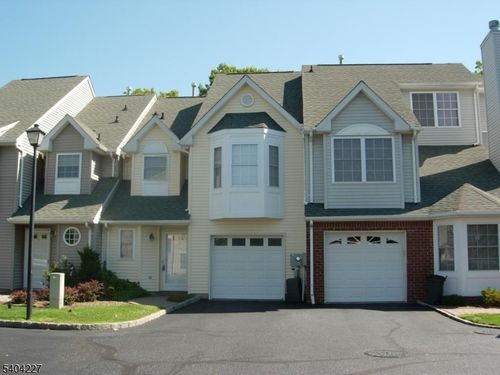 6 Paula Way, Berkeley Heights, NJ, 07922-1540 | Card Image