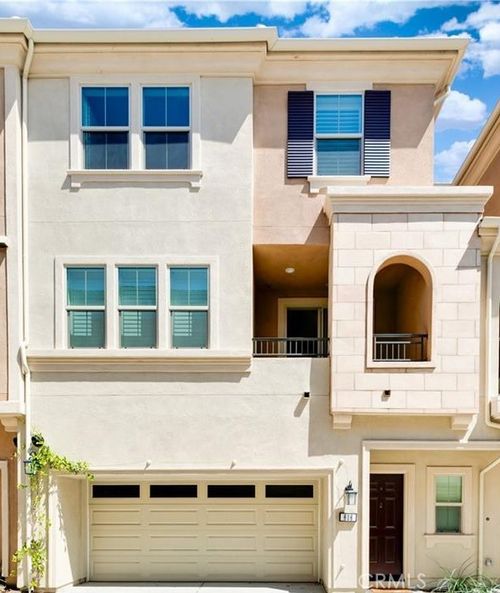 606 Whites Cyn, Silverado, CA, 92676 | Card Image