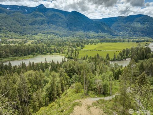 189 Carr Road, White Pass, WA, 98937 | Card Image