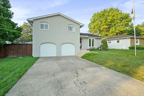 1147 Langland Dr, Columbus, OH, 43220-2646 | Card Image
