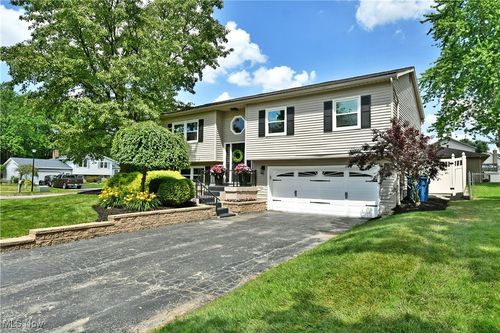1139 Lantern Ln, Niles, OH, 44446-3505 | Card Image