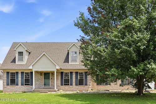 6627 Sun Ray Dr, Louisville, KY, 40272-3882 | Card Image