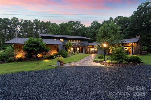 307 E Allenton St, Mount Gilead, NC, 27306-8602 | Card Image
