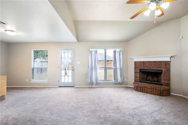 1606 Prickly Pear, House other with 3 bedrooms, 2 bathrooms and 4 parking in Lockhart TX | Image 7