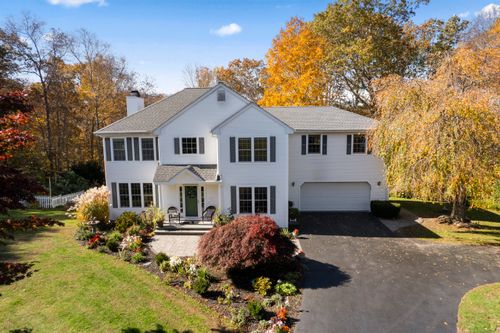 89 Beckwith Hill Dr, Salem, CT, 06420-4115 | Card Image