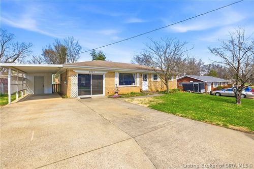 2001 Mary Lee Dr, New Albany, IN, 47150-1927 | Card Image