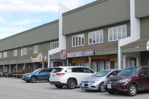 78 Main St, Lincoln, NH, 03251-4305 | Card Image