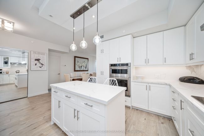 231 - 9000 Jane St, Condo with 2 bedrooms, 2 bathrooms and 2 parking in Concord ON | Image 7