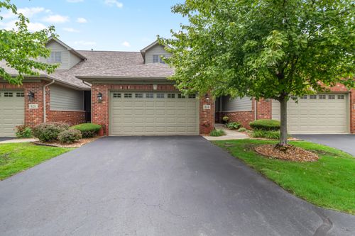 824 Boxwood Dr, Munster, IN, 46321-2869 | Card Image