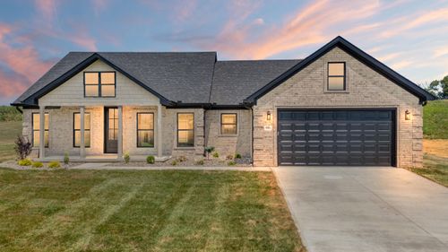 334 Wolverine Way, Richmond, KY, 40475-9218 | Card Image