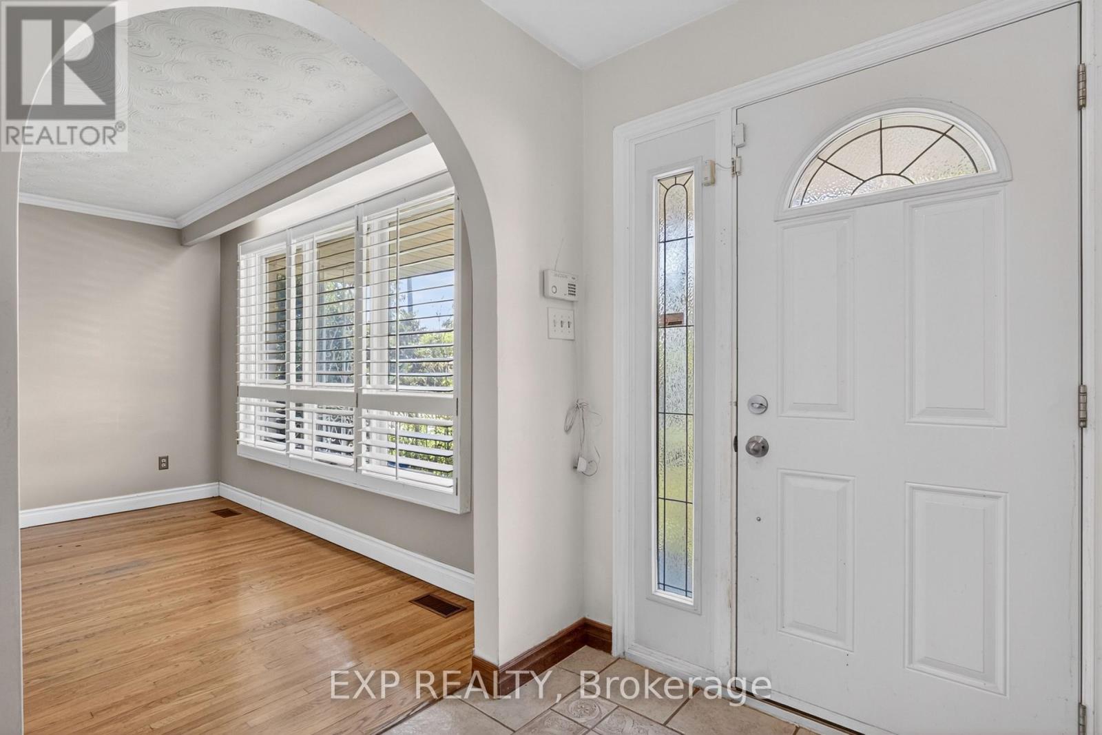 Residential in Hamilton (Fessenden) 5