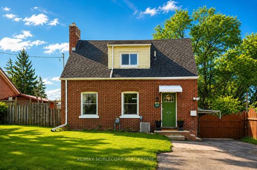 1790 King St E, Cambridge, ON, N3H3R8 | Card Image